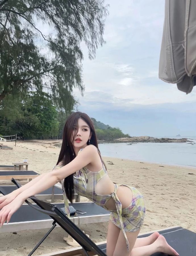 图片[1]-日常摆烂小姐姐-PAY资源网-免费资源下载中心