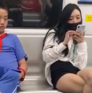 这个二逼 太牛逼了!-PAY资源网-免费资源下载中心